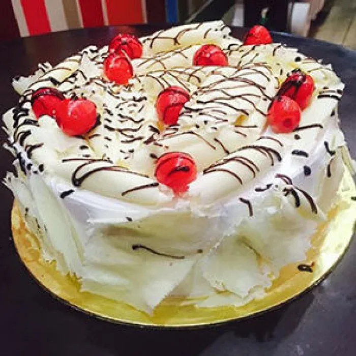 White Forest Cake 1 kg - Image 1
